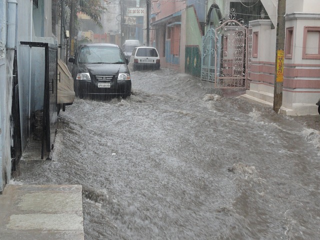 driving in rain, monsoon driving tips